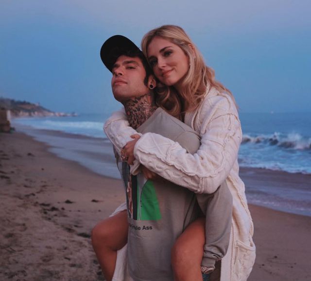 Chiara Ferragni y Fedez reciben una “lección de moral” tras celebrar una fiesta en un supermercado Chiara Ferragni y Fedez reciben una “lección de moral” tras celebrar una fiesta en un supermercado