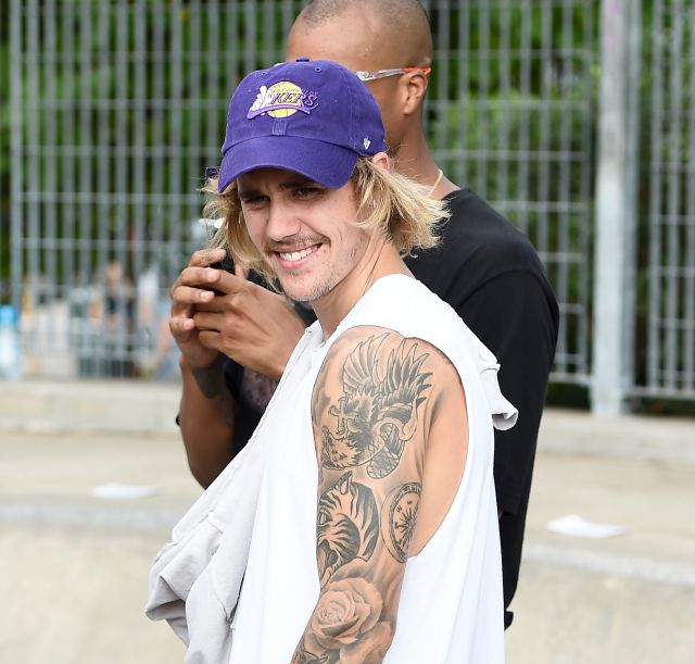 Justin Bieber fue un inmigrante ilegal en los Estados Unidos Justin Bieber fue un inmigrante ilegal en los Estados Unidos