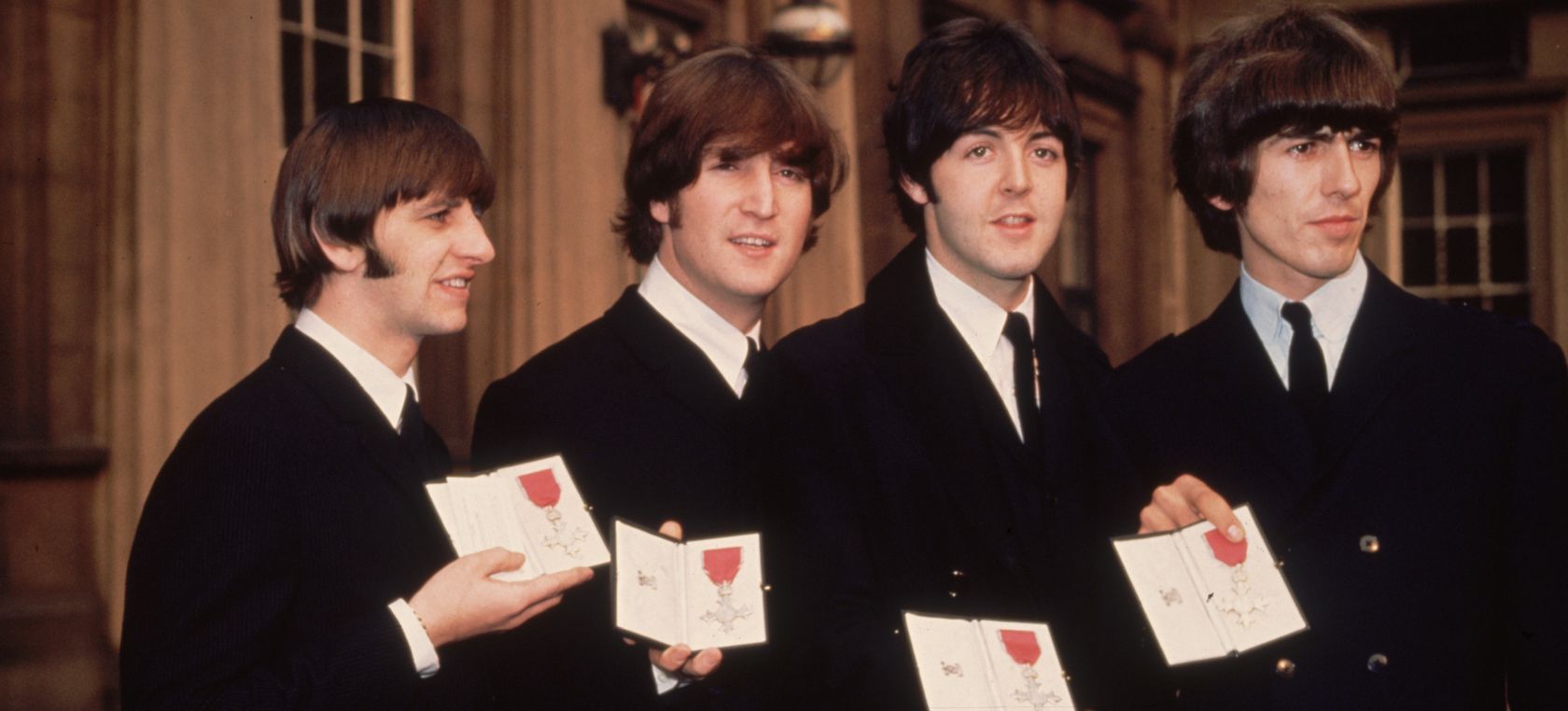 El día que los Beatles fueron condecorados y acabaron fumando un porro en el Palacio de Buckingham El día que los Beatles fueron condecorados y acabaron fumando un porro en el Palacio de Buckingham