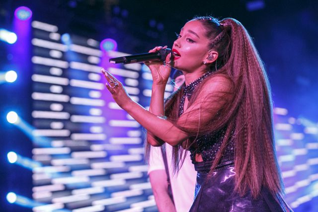 Ariana Grande se cambia el nombre a Zandhr y lanza disco sorpresa Ariana Grande se cambia el nombre a Zandhr y lanza disco sorpresa