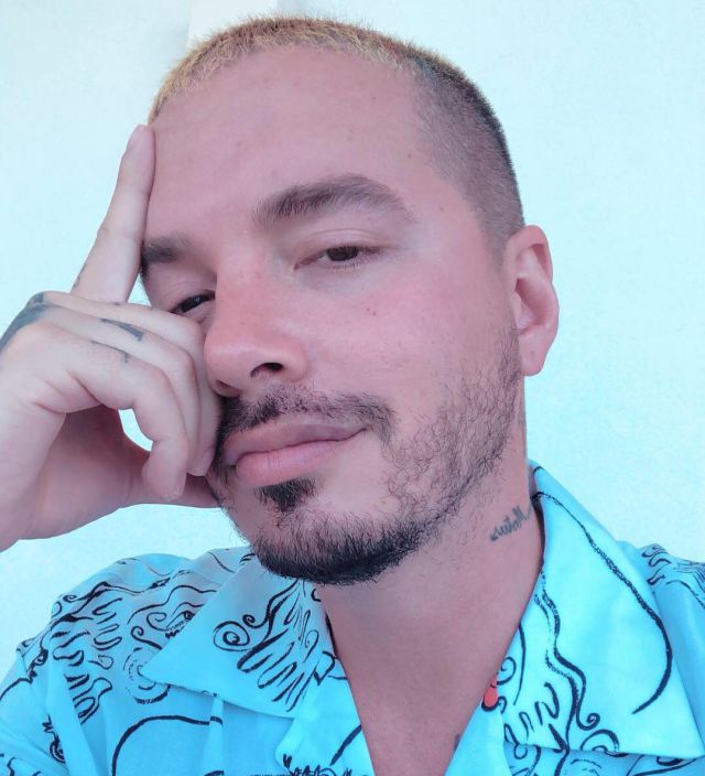 J Balvin gasta una broma a una conductora de Uber J Balvin gasta una broma a una conductora de Uber