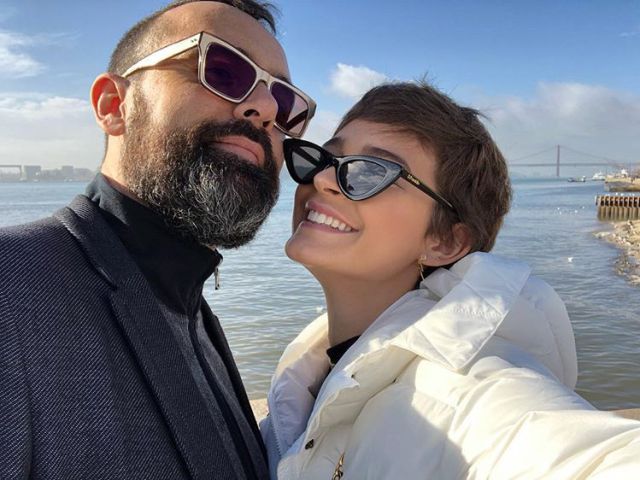 Risto Mejide y Laura Escanes anuncian que serán padres, cada uno con una foto diferente Risto Mejide y Laura Escanes anuncian que serán padres, cada uno con una foto diferente