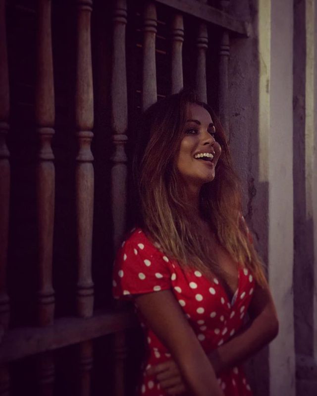 Lara Álvarez vuelve a cantar y se atreve con una grande Lara Álvarez vuelve a cantar y se atreve con una grande