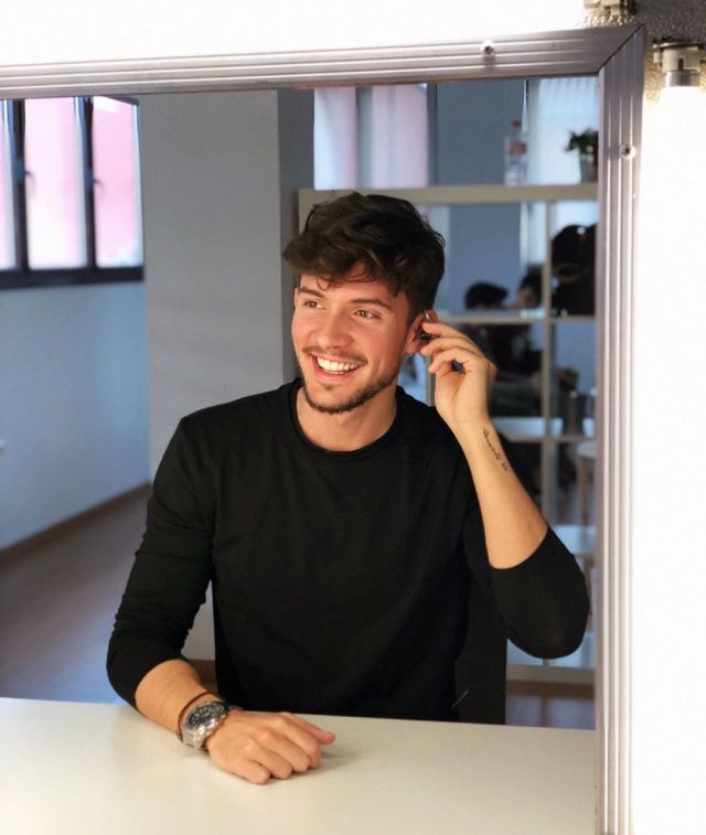 Carlos Right continúa su historia con Sebastian Yatra Carlos Right continúa su historia con Sebastian Yatra