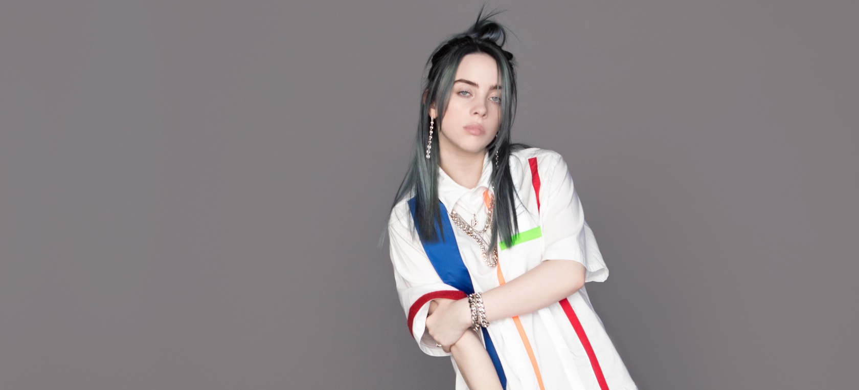 Billie Eilish: “Cómo voy a escribir canciones alegres si nunca me siento feliz” Billie Eilish: “Cómo voy a escribir canciones alegres si nunca me siento feliz”