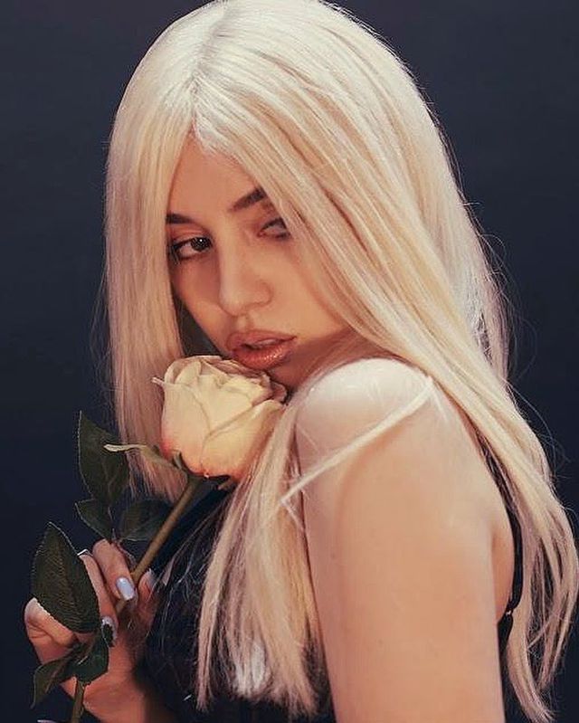 Ava Max, Bebe Rexha y Panic! at the Disco, en la pugna por el Nº 1 este sábado Ava Max, Bebe Rexha y Panic! at the Disco, en la pugna por el Nº 1 este sábado