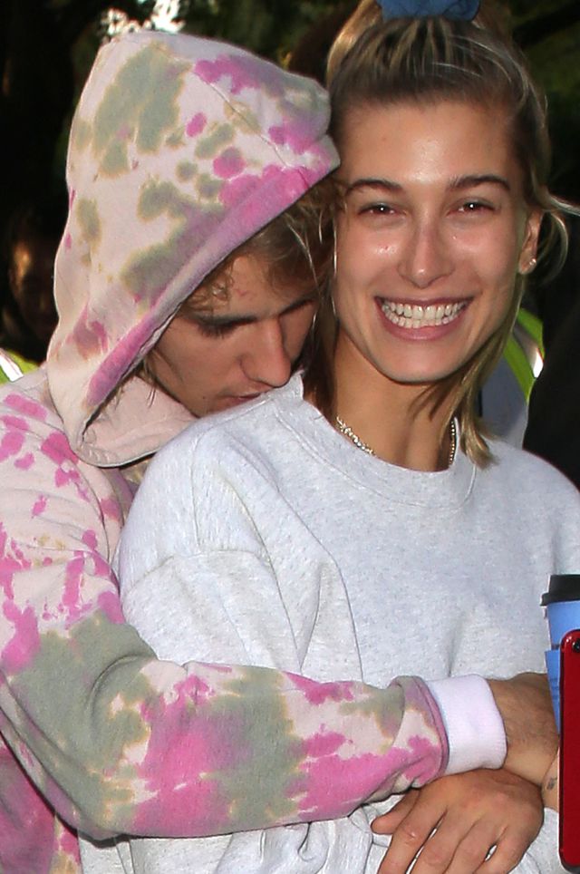 Justin Bieber habla de Dios mientras su mujer estalla con los haters Justin Bieber habla de Dios mientras su mujer estalla con los haters