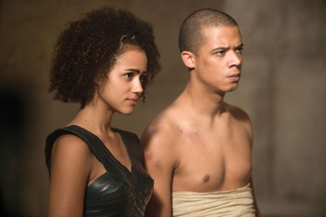 Gusano Gris y Missandei se ponen a cantar para aplacar la tensión de ‘Juego de Tronos’ Gusano Gris y Missandei se ponen a cantar para aplacar la tensión de ‘Juego de Tronos’
