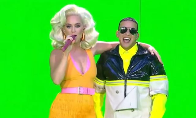 Katy Perry y Daddy Yankee interpretan ‘Con Calma’ por primera vez en directo Katy Perry y Daddy Yankee interpretan ‘Con Calma’ por primera vez en directo
