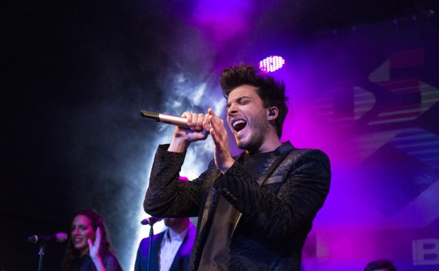 Blas Cantó anuncia nuevo tour para finales de año Blas Cantó anuncia nuevo tour para finales de año
