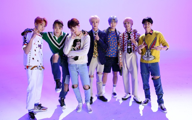 Este es el objeto que BTS usa durante los ensayos y que ha pasado desapercibido Este es el objeto que BTS usa durante los ensayos y que ha pasado desapercibido