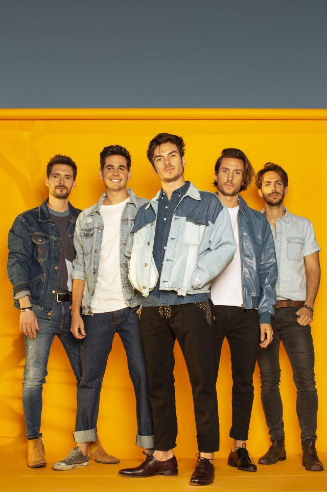 DVicio: “Un abrazo a la diferencia en un momento en el que muchos se fijan en las redes sociales para actuar igual” DVicio: “Un abrazo a la diferencia en un momento en el que muchos se fijan en las redes sociales para actuar igual”