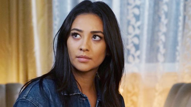 Shay Mitchell, una de las protagonistas de ‘Pequeñas Mentirosas’, está embarazada Shay Mitchell, una de las protagonistas de ‘Pequeñas Mentirosas’, está embarazada