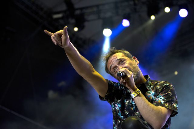 Laura Ramos: “Me ha sorprendido la capacidad de los artistas para convertirse casi en niños cuando están en el ‘modo músico’” Laura Ramos: “Me ha sorprendido la capacidad de los artistas para convertirse casi en niños cuando están en el ‘modo músico’”