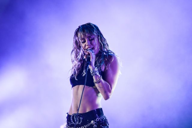 Miley Cyrus desvela los motivos por los que la despidieron de Hotel Transilvania Miley Cyrus desvela los motivos por los que la despidieron de Hotel Transilvania