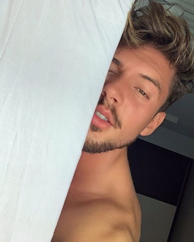 Carlos Right anuncia su segundo single: ‘Perdóname’ Carlos Right anuncia su segundo single: ‘Perdóname’