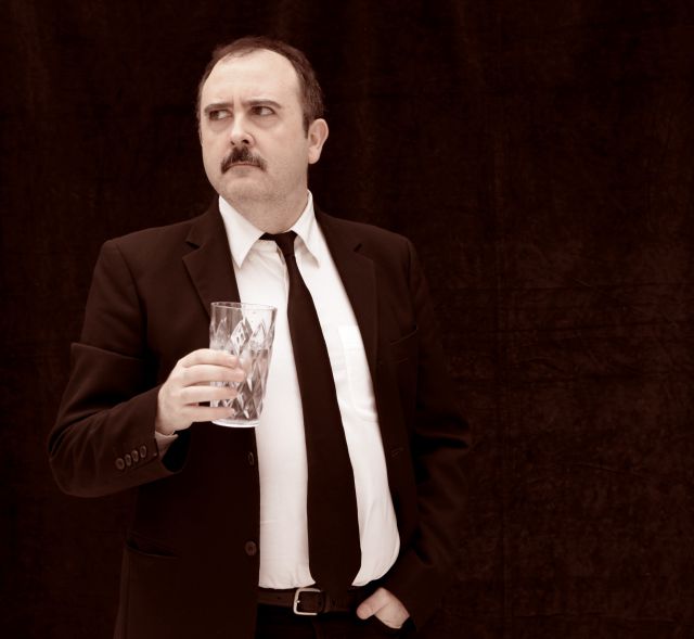 Carlos Areces nos recomienda las canciones que le dejaron prendado Carlos Areces nos recomienda las canciones que le dejaron prendado