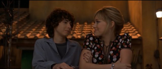 Hilary Duff aclara si Lizzie McGuire acabó o no saliendo con Gordo Hilary Duff aclara si Lizzie McGuire acabó o no saliendo con Gordo