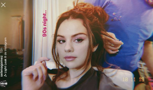 Selena Gomez luce como una adolescente de los noventa en su última fiesta Selena Gomez luce como una adolescente de los noventa en su última fiesta