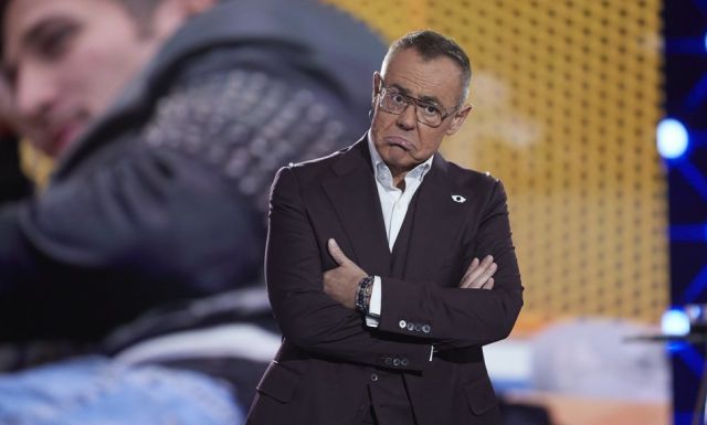 Críticas a Telecinco al retrasar 'GH VIP' por el escrutinio: “Estamos hartos de las elecciones” Críticas a Telecinco al retrasar 'GH VIP' por el escrutinio: “Estamos hartos de las elecciones”