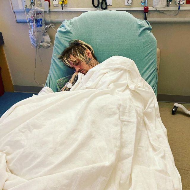 Aaron Carter es ingresado de urgencia en el hospital por agotamiento Aaron Carter es ingresado de urgencia en el hospital por agotamiento