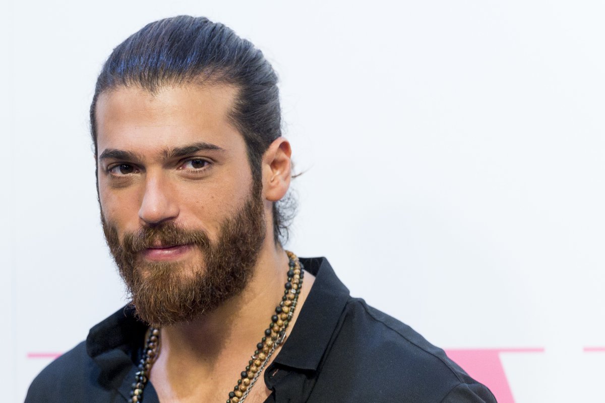 Las fotos de Can Yaman a su paso por España Las fotos de Can Yaman a su paso por España