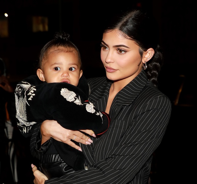 La hija de Kylie Jenner recibe un enorme regalo por Navidad que no cabría en tu propia casa La hija de Kylie Jenner recibe un enorme regalo por Navidad que no cabría en tu propia casa