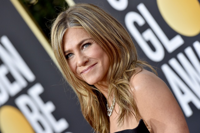 Jennifer Aniston se alía con dos viejas amigas para romper Instagram Jennifer Aniston se alía con dos viejas amigas para romper Instagram
