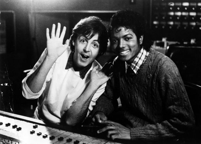 La breve amistad entre Michael Jackson y Paul McCartney por culpa de los derechos de los Beatles La breve amistad entre Michael Jackson y Paul McCartney por culpa de los derechos de los Beatles