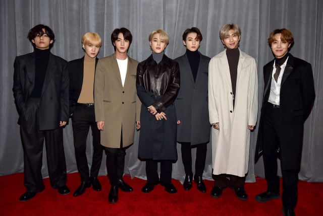 Oscuridad, cambios y evasión: el significado visual de ‘Map Of The Soul: 7’, el nuevo disco de BTS Oscuridad, cambios y evasión: el significado visual de ‘Map Of The Soul: 7’, el nuevo disco de BTS