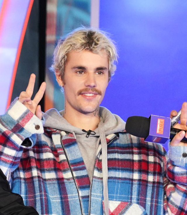 Justin Bieber consigue su séptimo número 1 y supera a Elvis Presley Justin Bieber consigue su séptimo número 1 y supera a Elvis Presley