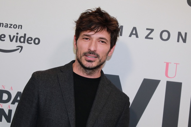 ¿Eres capaz de ver el pene de Andrés Velencoso en esta foto? ¿Eres capaz de ver el pene de Andrés Velencoso en esta foto?
