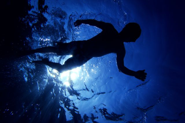 El cumpleaños de una influencer acaba con tres muertos tras verter hielo seco en una piscina El cumpleaños de una influencer acaba con tres muertos tras verter hielo seco en una piscina