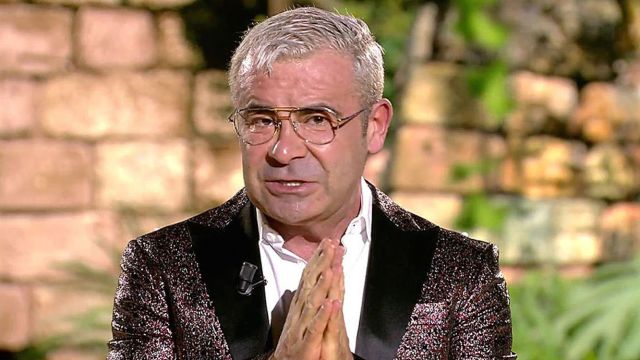 Así apareció Jorge Javier Vázquez sin pasar por maquillaje y peluquería en ‘Supervivientes’ Así apareció Jorge Javier Vázquez sin pasar por maquillaje y peluquería en ‘Supervivientes’