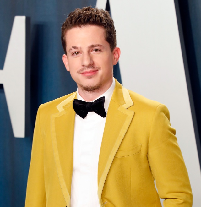 Charlie Puth comparte un vídeo durante la cuarentena: “Empiezo a perder la cabeza un poco” Charlie Puth comparte un vídeo durante la cuarentena: “Empiezo a perder la cabeza un poco”