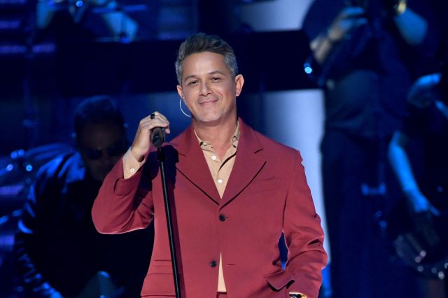 El mensaje de Alejandro Sanz a los políticos con el que estarás de acuerdo El mensaje de Alejandro Sanz a los políticos con el que estarás de acuerdo