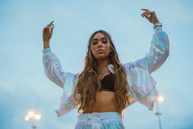Conoce a Blanca Sol, la artista urbana que te manda ‘Pa tu casa’ con Kaydy Cain Conoce a Blanca Sol, la artista urbana que te manda ‘Pa tu casa’ con Kaydy Cain