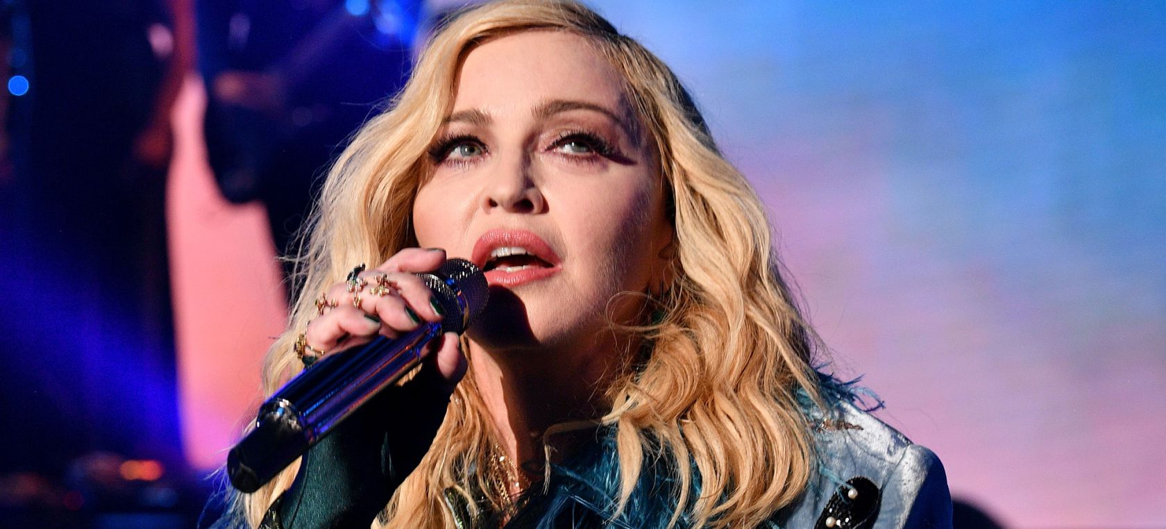 Madonna consigue lo que otras no han podido: Sortear la censura de Instagram mostrando pezón Madonna consigue lo que otras no han podido: Sortear la censura de Instagram mostrando pezón