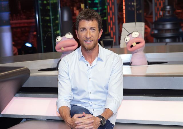Cuatro se cuela en Antena 3 en horario de máxima audiencia Cuatro se cuela en Antena 3 en horario de máxima audiencia