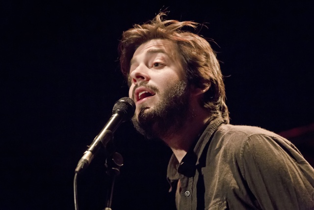 Salvador Sobral se marca un jazz con Alma Nuestra en ‘Tú Mi Delirio’ Salvador Sobral se marca un jazz con Alma Nuestra en ‘Tú Mi Delirio’