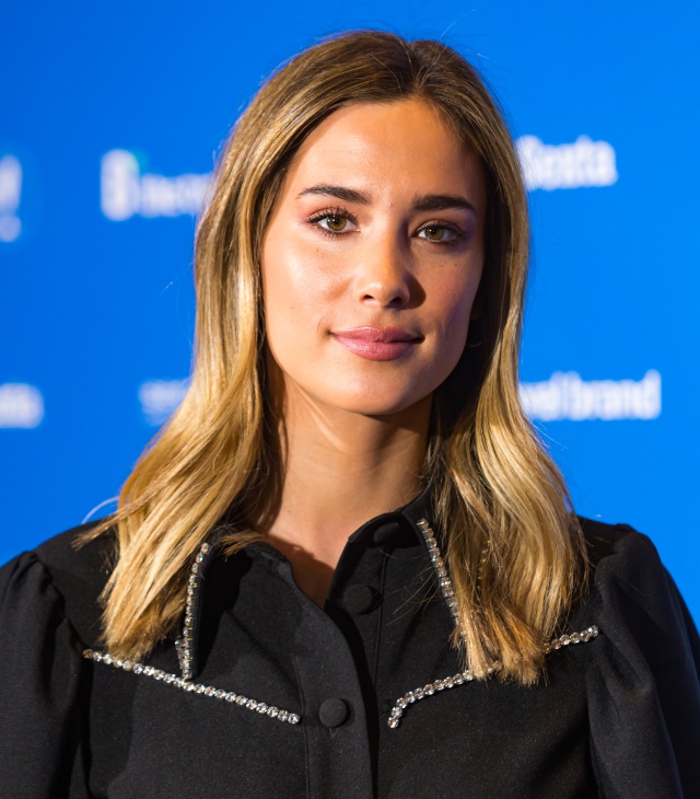 María Pombo comparte las reacciones de sus familiares y amigos al darles la noticia de su embarazo María Pombo comparte las reacciones de sus familiares y amigos al darles la noticia de su embarazo