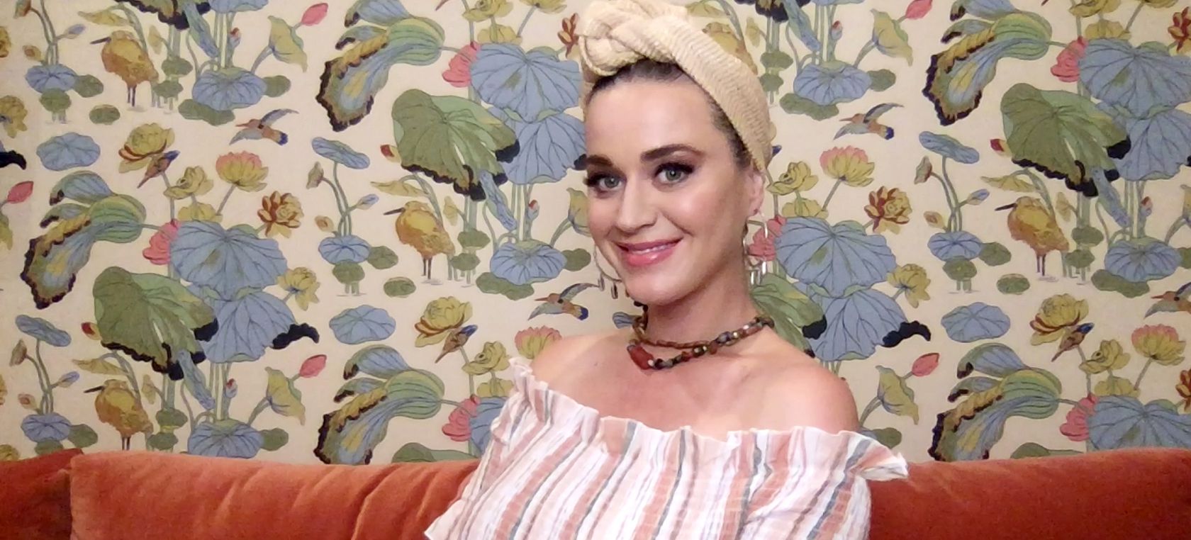 Katy Perry lanza sus propias mascarillas con la palabra “Smile” Katy Perry lanza sus propias mascarillas con la palabra “Smile”