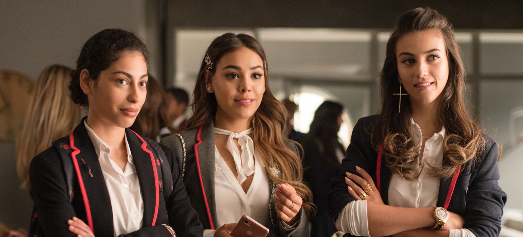 Danna Paola opina sobre los nuevos fichajes de ‘Élite’: Pol Granch y Manu Ríos Danna Paola opina sobre los nuevos fichajes de ‘Élite’: Pol Granch y Manu Ríos