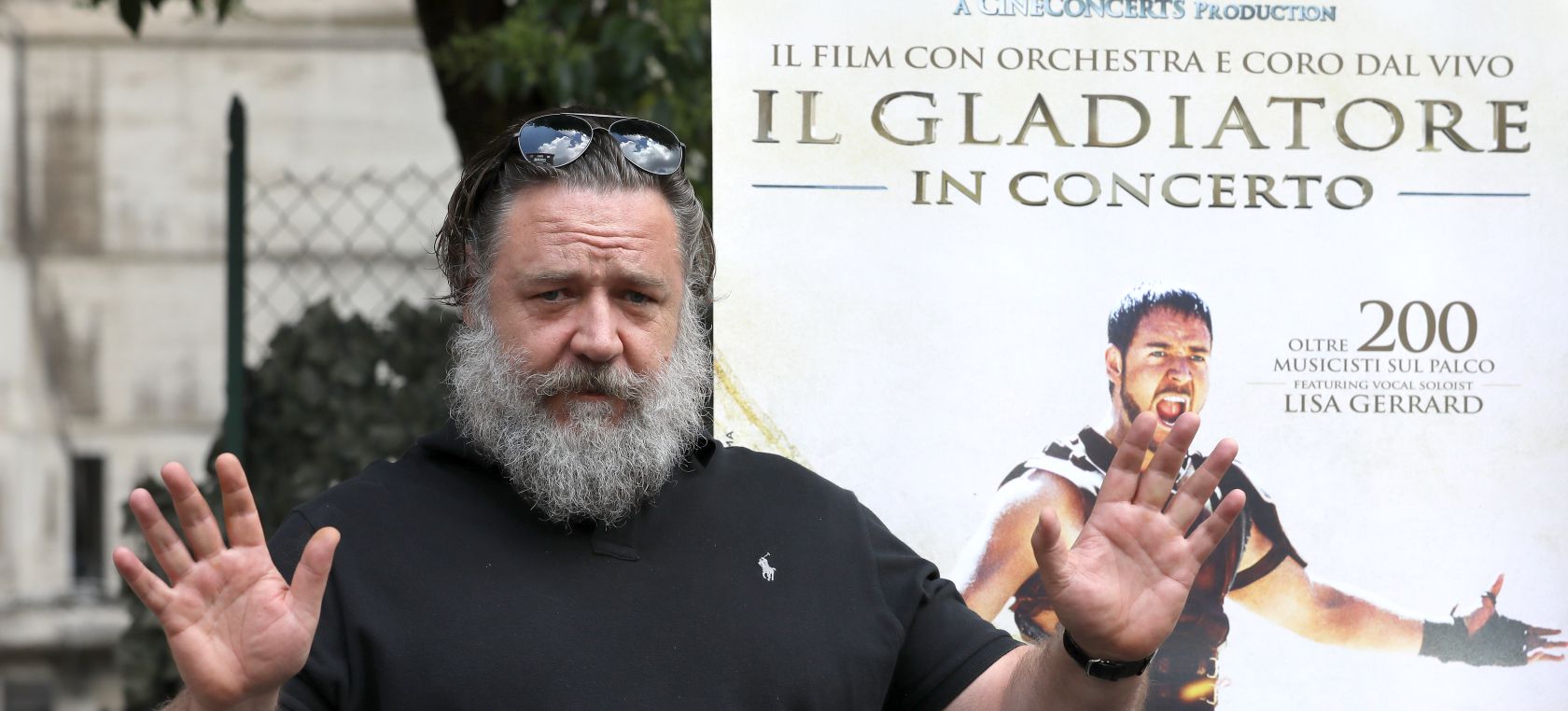 Russel Crowe en la presentación del concierto en Italia Russel Crowe en la presentación del concierto en Italia