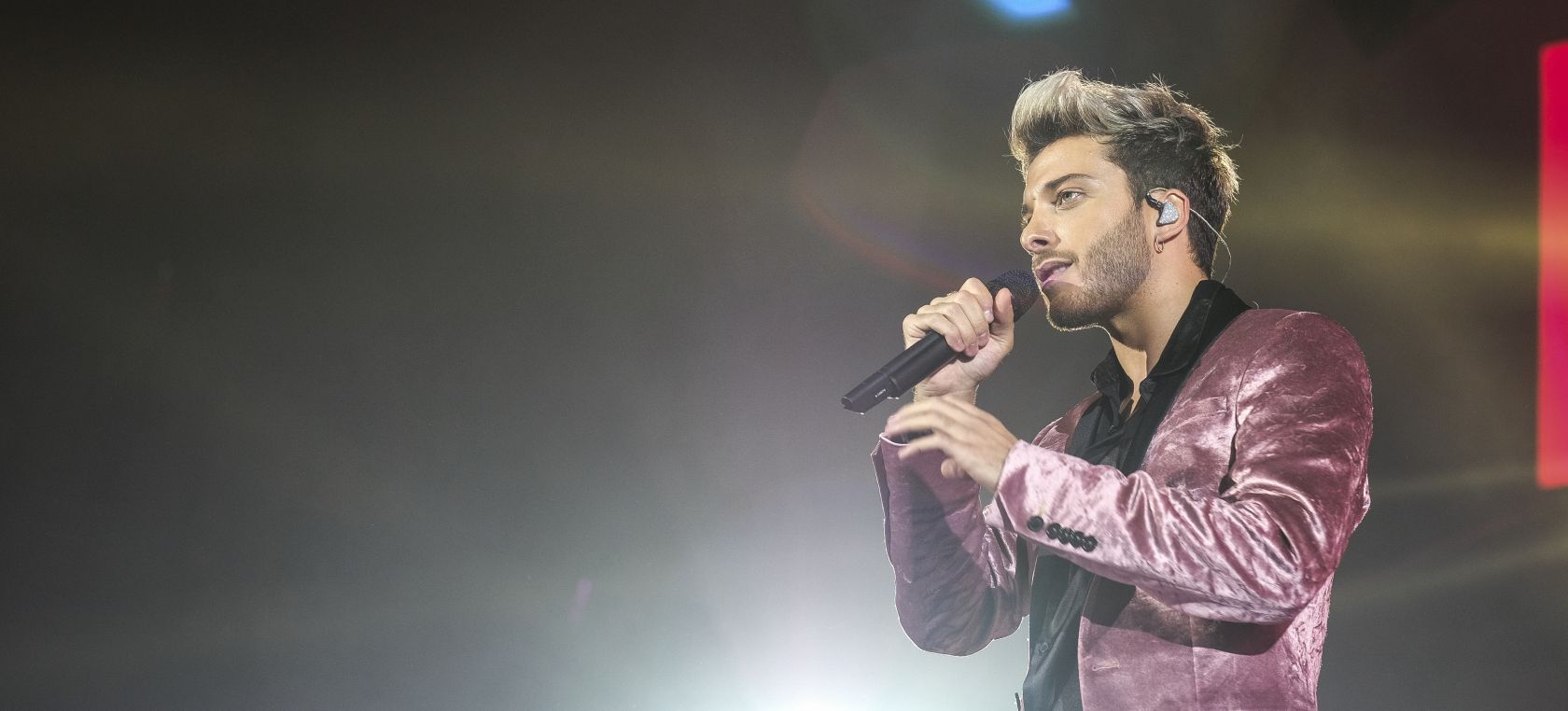 Blas Cantó en el concierto 'Por Ellas' de Madrid Blas Cantó en el concierto 'Por Ellas' de Madrid