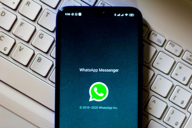 WhatsApp WhatsApp
