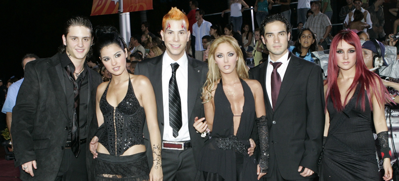 RBD lanza un misterioso mensaje que podría confirmar su regreso RBD lanza un misterioso mensaje que podría confirmar su regreso