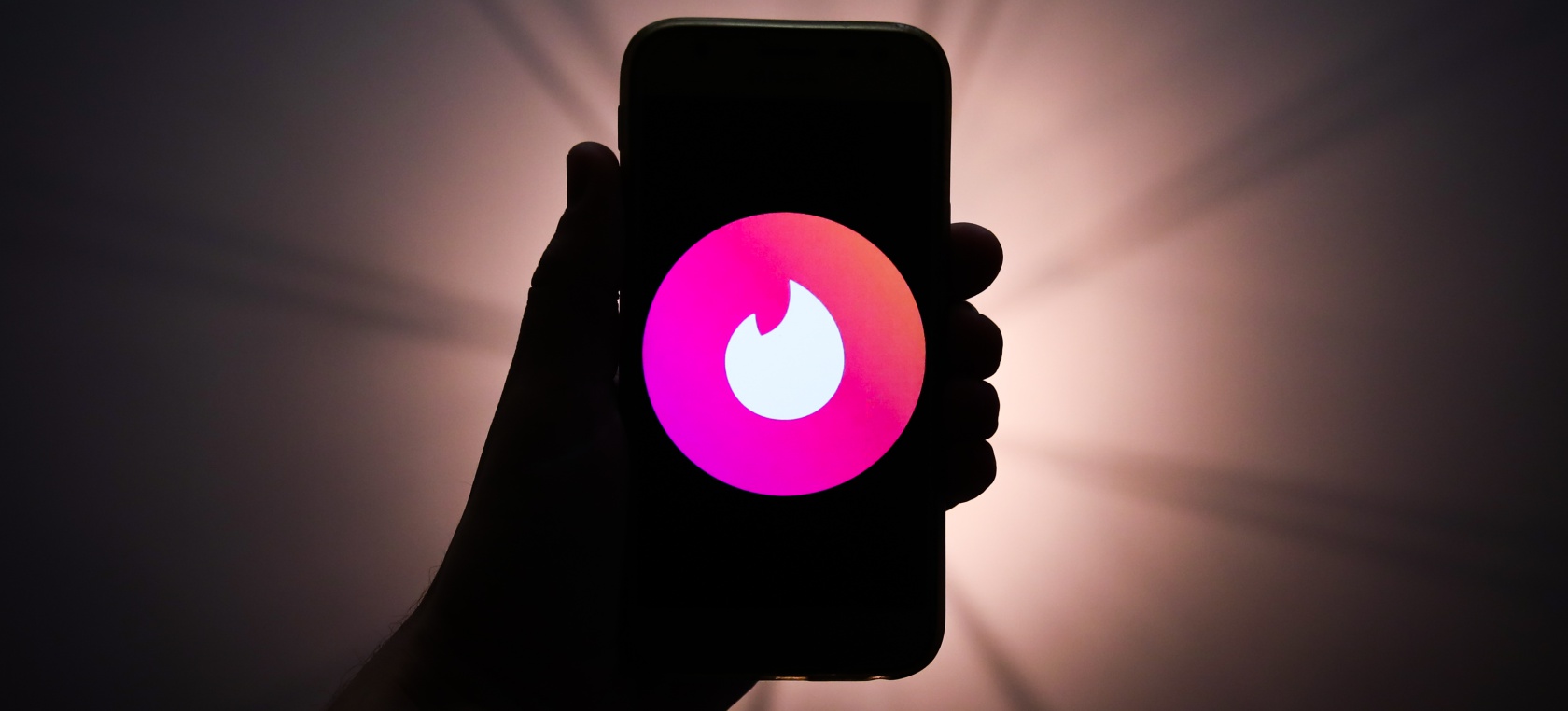 Tinder te ayuda a romper el hielo con ‘Swipe Night’, su evento interactivo Tinder te ayuda a romper el hielo con ‘Swipe Night’, su evento interactivo
