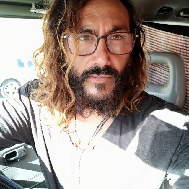 Ángel Muñoz, ganador de ‘GH11’, muestra su cruda realidad: “Me he ido a vivir a mi furgoneta” Ángel Muñoz, ganador de ‘GH11’, muestra su cruda realidad: “Me he ido a vivir a mi furgoneta”