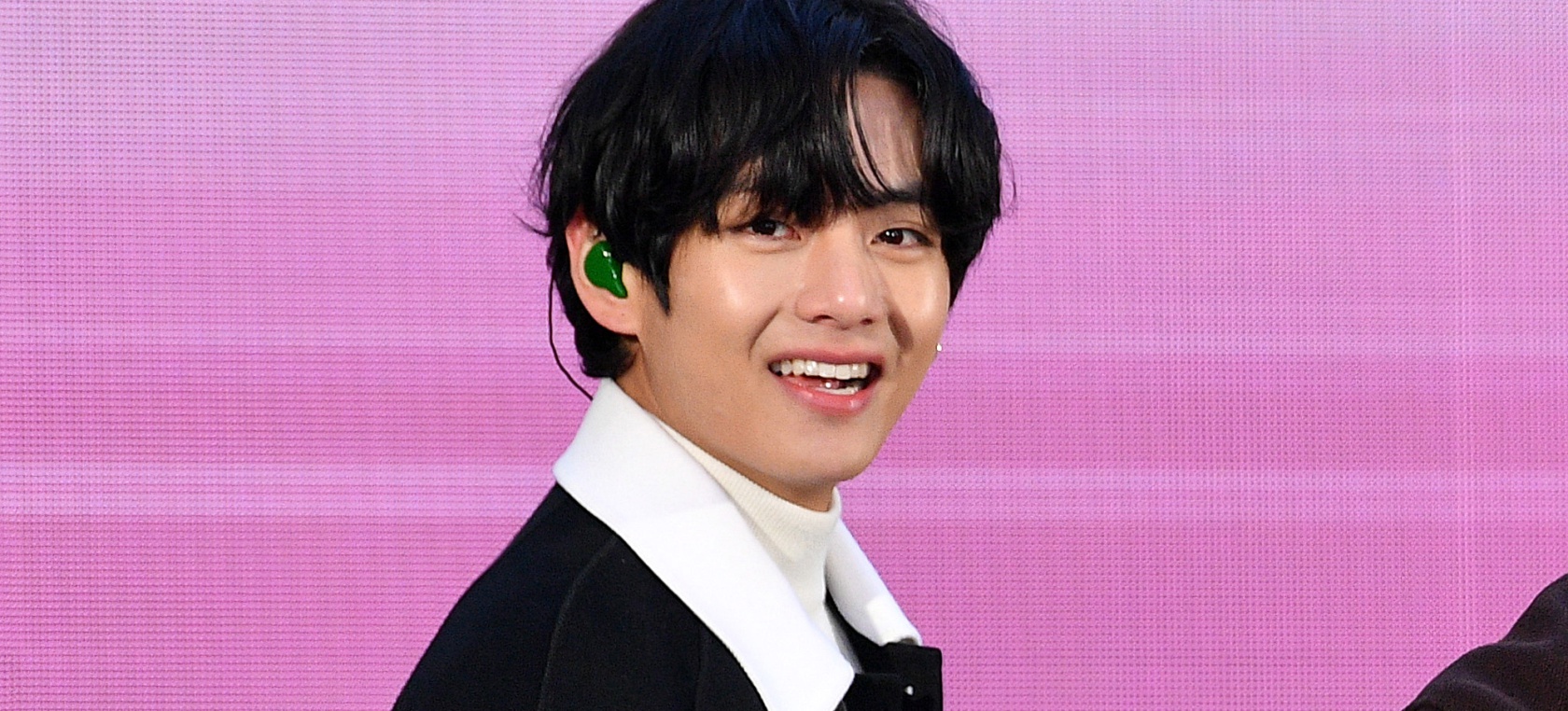 V de BTS improvisa un concierto a piano V de BTS improvisa un concierto a piano